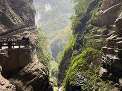 -龙水峡地缝景区