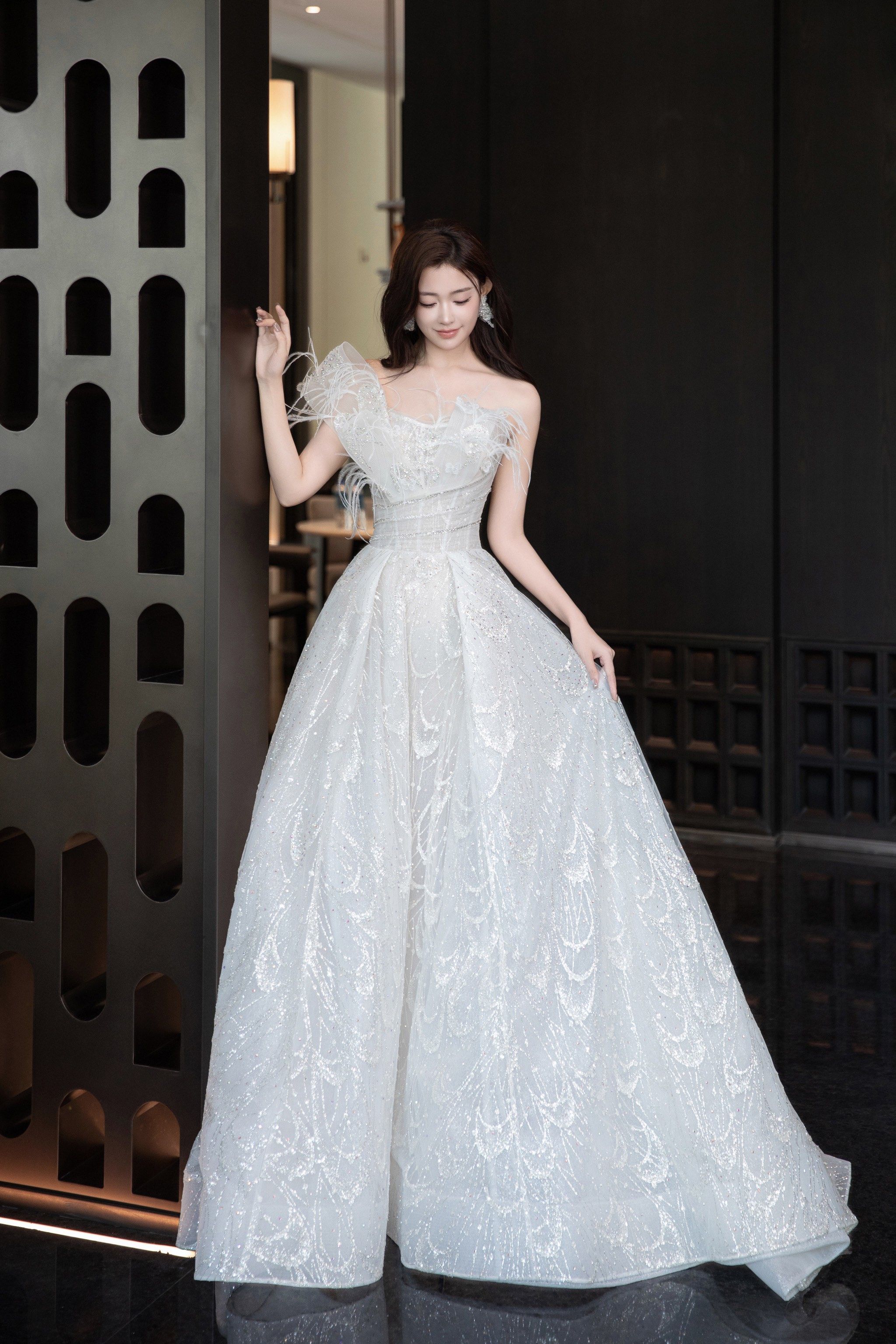 灵动羽翼🌙自带仙气的星光小白裙