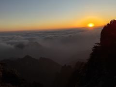 -黄山光明顶山庄