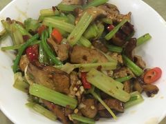 -建辉湖南土菜馆(南大街店)