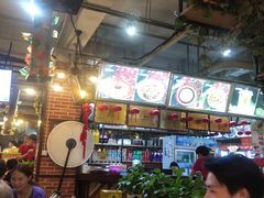 大堂-钢管厂歆瑞源油卤串串香(春熙路太古里店)