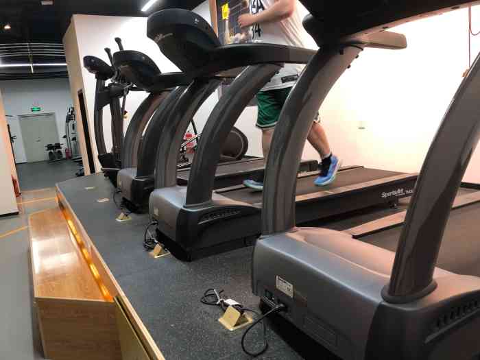 艾威健身ems极速减脂(望京店)-"来艾威健身有半年时间了,健身效果还是