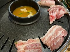 -江南猪肉商会无限续吃(弘大店)