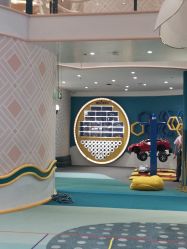 -奈尔宝·儿童乐园·亲子餐厅(苏州大悦城店)