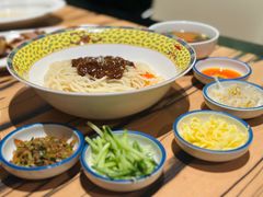 鲜肉鱼籽炸酱面-东莱海上(长宁来福士店)