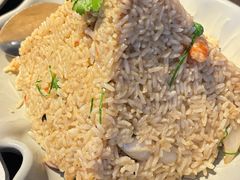 -大头虾越式风味餐厅(光明广场店)