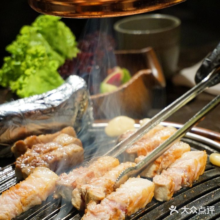 魔都新晋网红烤肉店🔥超可爱的juju冰沙烧酒