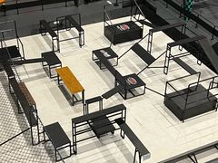 -极限PLAY运动娱乐新世界·团建派对表演休闲馆·室内高空游乐园