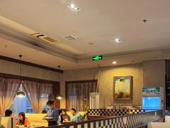 -爱丽丝牛排西餐厅(光谷步行街店)