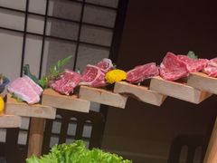 -山川小町·极番烧肉(新地假日广场店)