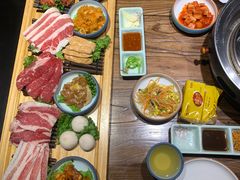 -明洞阿姨·韩式酱蟹烤肉·创意料理(三元桥店)