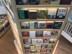 -猫的天空之城概念书店(北戴河蔚蓝海岸店)