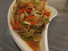 -覃记海鲜美食餐厅