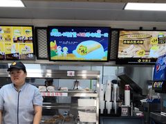 -华莱士·全鸡汉堡(财经学院店)