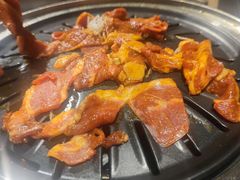 -明洞阿姨·韩式酱蟹烤肉·创意料理(三元桥店)