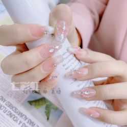 -七彩虹美甲美睫 半永久