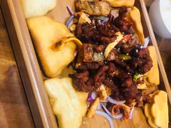 -老东镇啤酒屋海鲜加工·蒸汽海鲜·海鲜烧烤(台东店)