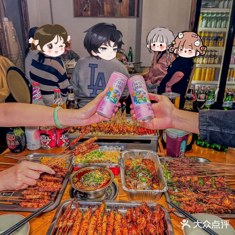 全国的烧烤都卷起来了 吃货的世界唯有美食不可辜负