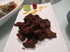 -八府香鸭·啫啫煲(华山路店)