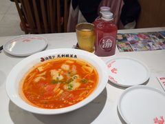 -渝是乎酸菜鱼(龙旗购物中心店)