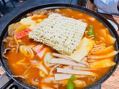 泡菜芝士年糕拉面土豪锅-京玉菲饭店(李村店)