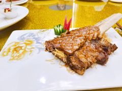 香煎安格斯牛肋骨-广州塔晖粤轩中餐厅