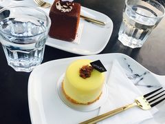 -UNI UNI(环亚凯瑟琳店)