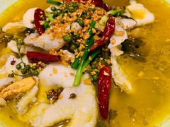 -临界音乐酒馆·小龙虾·江湖菜(华熙LIVE·鱼洞店)