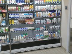 -全家便利店(宜山路站店)