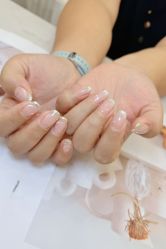 -七彩虹美甲美睫 半永久