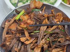 -丹水桥地锅鱼·翘嘴鲌·地方特色全鱼宴(丹江口大坝店)