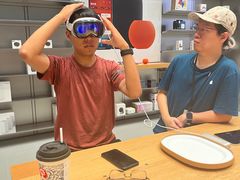 -Apple零售店(华贸购物中心店)