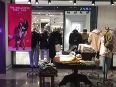 -Hollister(天环广场店)