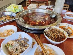 -刘胖娃鱼庄·特色肥肠鱼(杨家坪店)