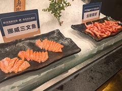 -钱小奴海鲜自助黑金店(杭州滨江龙湖店)
