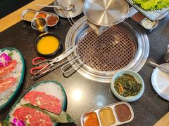 -韩烧牛中牛·甄选黑牛烤肉(黑金店)