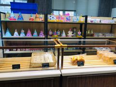 面包甜点陈列柜-爱丽优甜ellyelly