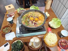 -黔有有贵州酸汤夺夺粉火锅(五味十字店)