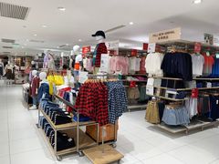 -优衣库(上海正大广场店)