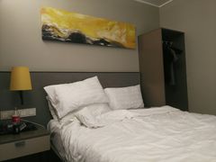 -如家精选酒店(上海张江广兰路地铁站店)