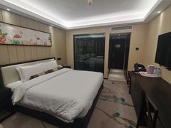 -广东大厦酒店(广州北京路步行街纪念堂地铁站店)