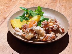 酥炸软壳蟹配烤凤梨色拉-SHAN山(前滩太古里店)