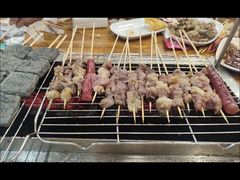 -哈尔滨小酒馆·鲜肉现穿自助烧烤(康新花园店)