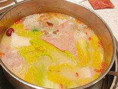 -三人行骨头王火锅(长寿店)