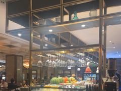 -半岛翡丽海鲜自助餐厅(观风亭店)