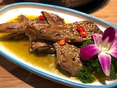 火辣辣秘卤鸭头-山城外·非遗酸菜鱼(蜀都万达店)