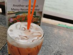 青木瓜色拉-卷心菜和避孕套餐厅(Pattaya)