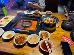 -老牌坊云南鱼豆花火锅(哈西万达店)