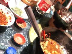 -富正毅三下锅·湘西韵味(天门山索道店)