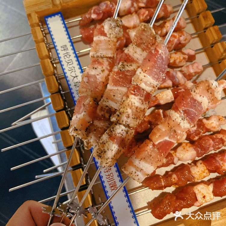 成年人真的需要一顿烧烤来度过秋天